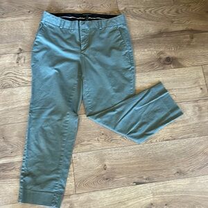 Banana Republic Avery Pant. Ankle length.size 6 P.